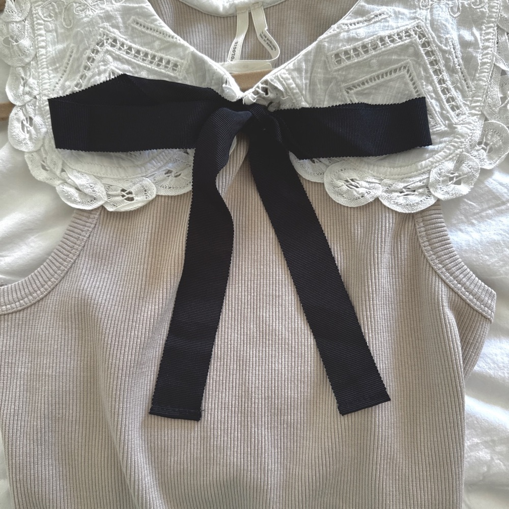 Anthropologie Beige Tank Top with White Lace Collar - Picture 3 of 12